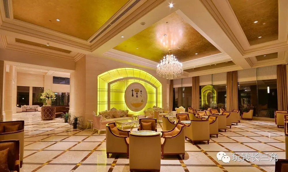 Shanghai Urban Island Howard Johnson Plaza