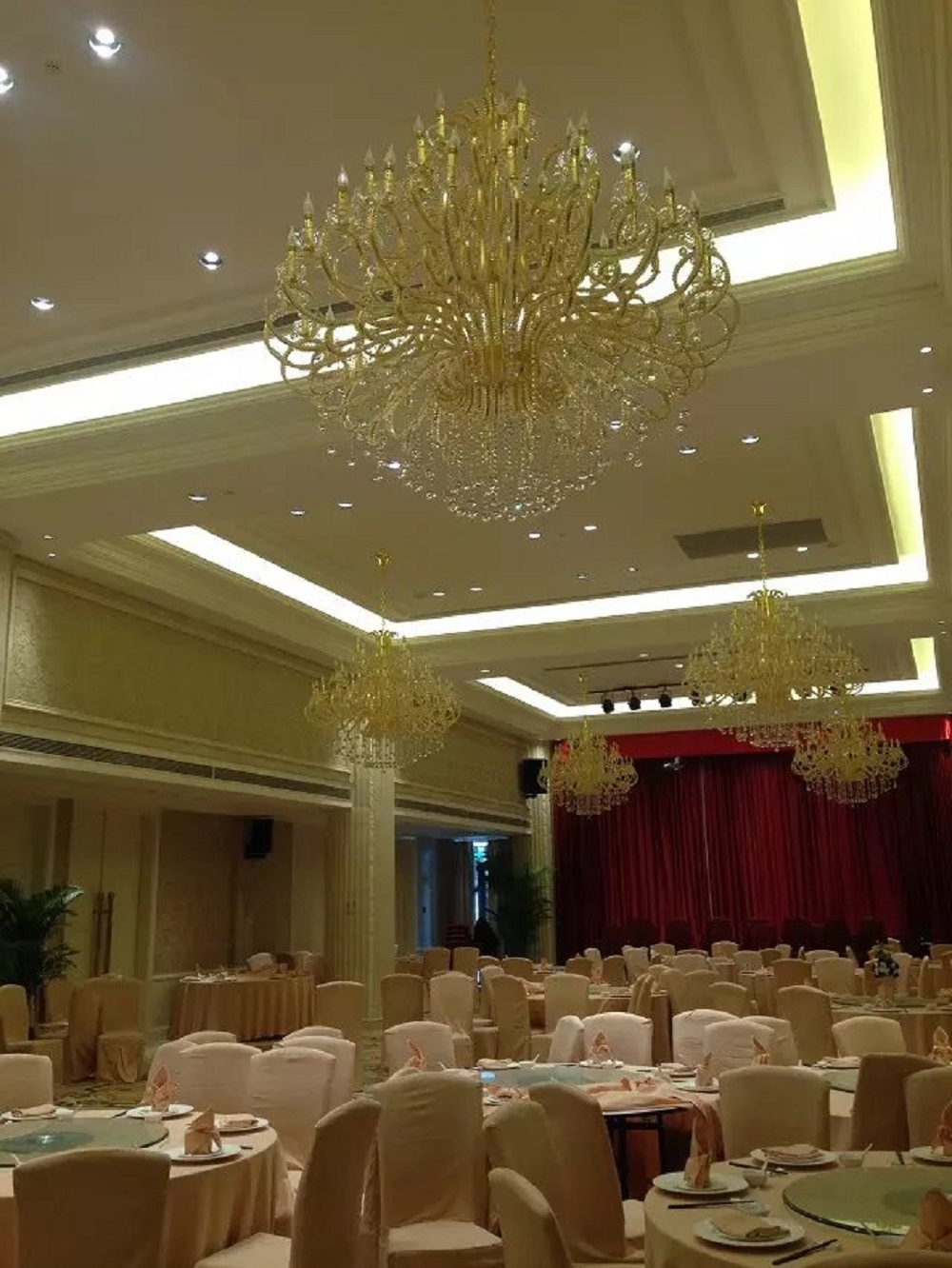 Shanghai Urban Island Howard Johnson Plaza